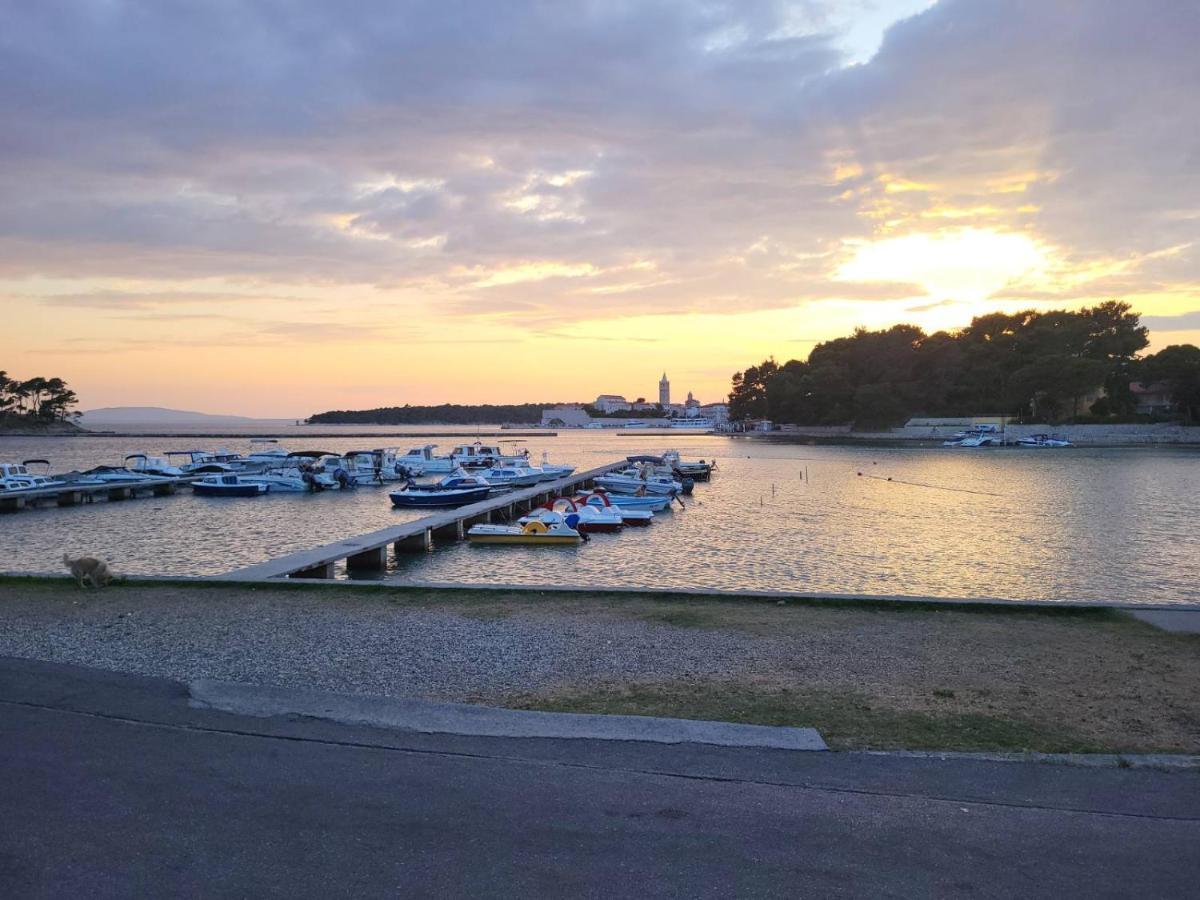 Apartman Padova Banjol Bagian luar foto